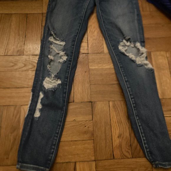 Ripped jeans - Picture 1 of 3